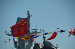 從8月10日到14日，中國解放軍的軍旗在聖地牙哥軍港上空飄揚了四天